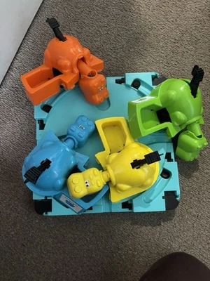 Hasbro Hungry Hippos Grab & Go Board Game - B10011020 - Image 1 of 2