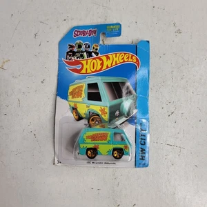 Hot Wheels 2013 Scooby Doo The Mystery Machine BFC93 - 1/64 - Picture 1 of 3