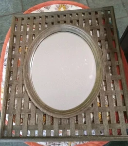 Specchio ovale in finto vimini marrone vintage 1978 Homco cornice rettangolare freccette 2385 - Foto 1 di 6