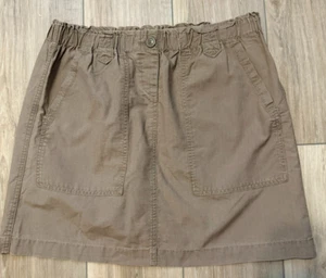 Tommy Hilfiger Skirt Size 10 Khaki 4 Pockets Elastic Waist Short Pull on - Picture 1 of 4