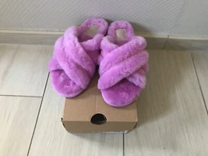 UGG Pantoffel Modell Scuffita Gr. 37 flieder lila fluffy - Bild 1 von 3