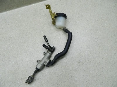 05 Honda ST1300A FREIO TRASEIRO MESTRE COM RESERVATÓRIO E MANGUEIRAS - Imagem 1 de 3