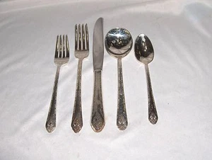 40-teiliges Set Holmes & Edwards IS Lovely Lady Silber Teller Besteck SCHÖN - Bild 1 von 4