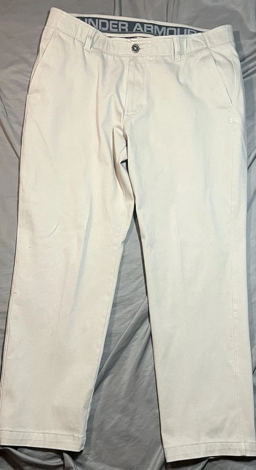 Pantalones de golf Under Armour Match Play para hombre 34x30 sueltos beige caqui Foto 1 de 4