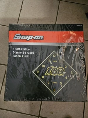 Snap-On 100th Anniversary 22" LED Diamond Shaped Bubble Clock *Brand-New Sealed* - Imagem 1 de 4
