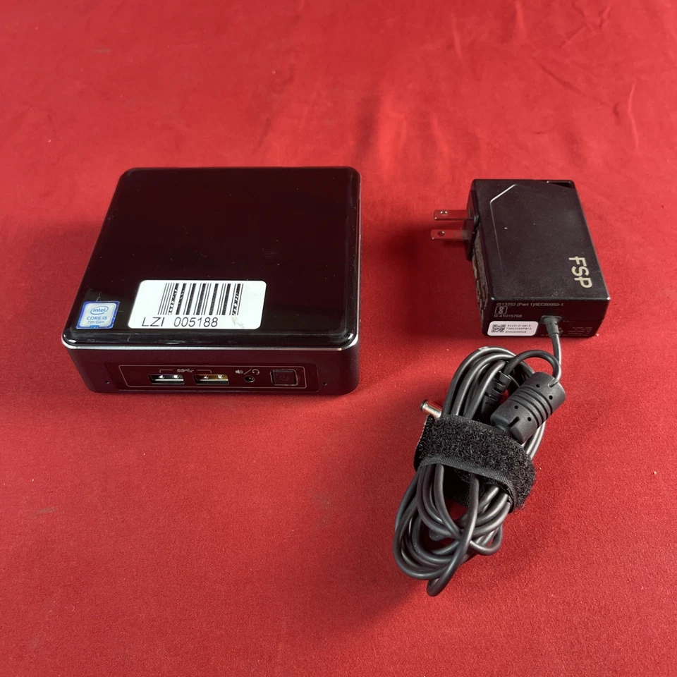 Mini PC Intel (NUC7i5BNK) con Windows 10 Pro, RAM y cable - Sin SSD - ¡Probado! Foto 1 de 4