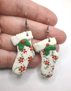 Medias de Navidad de arcilla pendientes colgantes perforados, 2", D26 - Imagen 1 de 3