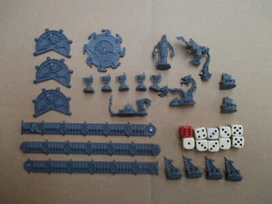 D10C47 LOT ACCESSOIRES WARHAMMER DREADFLEET - Picture 1 of 5