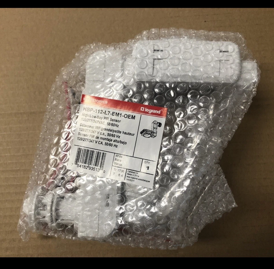 Wattstopper Legrand HBP-112-L7-EM1-OEM PIR sensor with extender module (new) - Image 1 of 4