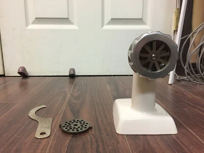 Centro de cocina Oster Regency accesorio para molinillo de carne de alimentos modelo 954 Foto 1 de 4