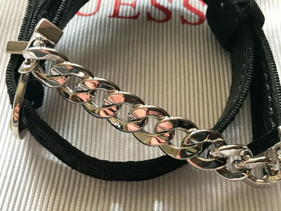 GUESS Armband Einheitsgröße NEU UNGETRAGEN Weihnachtsgeschenk - Bild 1 von 4