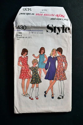 Vintage Style 1430 pattern * 1970s size 8 knee length pleated dress - Image 1 of 3