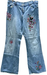 Disney Store Womans Size 12 Jeans 36X33 Embroidered Mickey Mouse Bootcut Classic - Picture 1 of 16