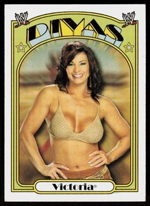 Tarjeta de lucha libre Topps Heritage II WWE Victoria #66 2006 - Imagen 1 de 2