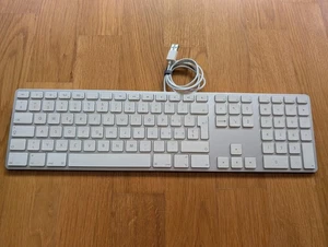 Apple wired full-size aluminum Keyboard A1243 QWERTZ Swiss CH Switzerland 02 - Photo 1/6