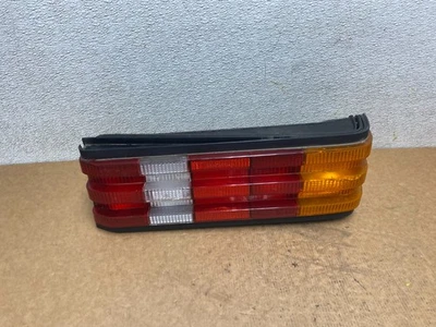 Luz trasera derecha derecha Mercedes-Benz W201 190E 1984-1993 S6858 PS Foto 1 de 4