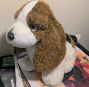 Russ Berrie Biscuits Beagle Basset Hound Dog Stuffed Animal Vintage 90's Y2K - Picture 1 of 8
