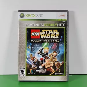 LEGO STAR WARS LA SAGA COMPLETA (Xbox 360, 2007) Platinum Family Hits - Imagen 1 de 3
