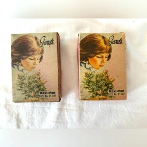 Zwei antike Vintage Schachteln mit Maxi Pads. Eine pro Box. - Bild 1 von 5