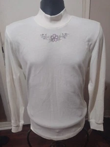 New NWT Womens Alfred Dunner Pullover Sweater Medium M Cream Floral Embroidered - Picture 1 of 11