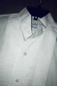 EUC Mens Southeastern Wing Tip Pleated Tuxedo Dress Shirt Size 14-14.5/34-35 - Picture 1 of 3