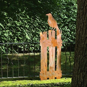 Rostiger Vogel Rabe auf Gartenzaun Gartendeko Edelrost - Bild 1 von 3