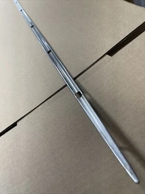 Pontiac Bonneville 1960 cuarto trasero moldeado 1-36 Foto 1 de 4