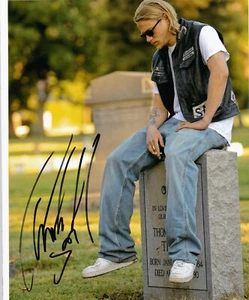 Charlie Hunnam Autogramm Queer as Folk The Gentleman Autograph Sons of Anarchy - Picture 1 of 1