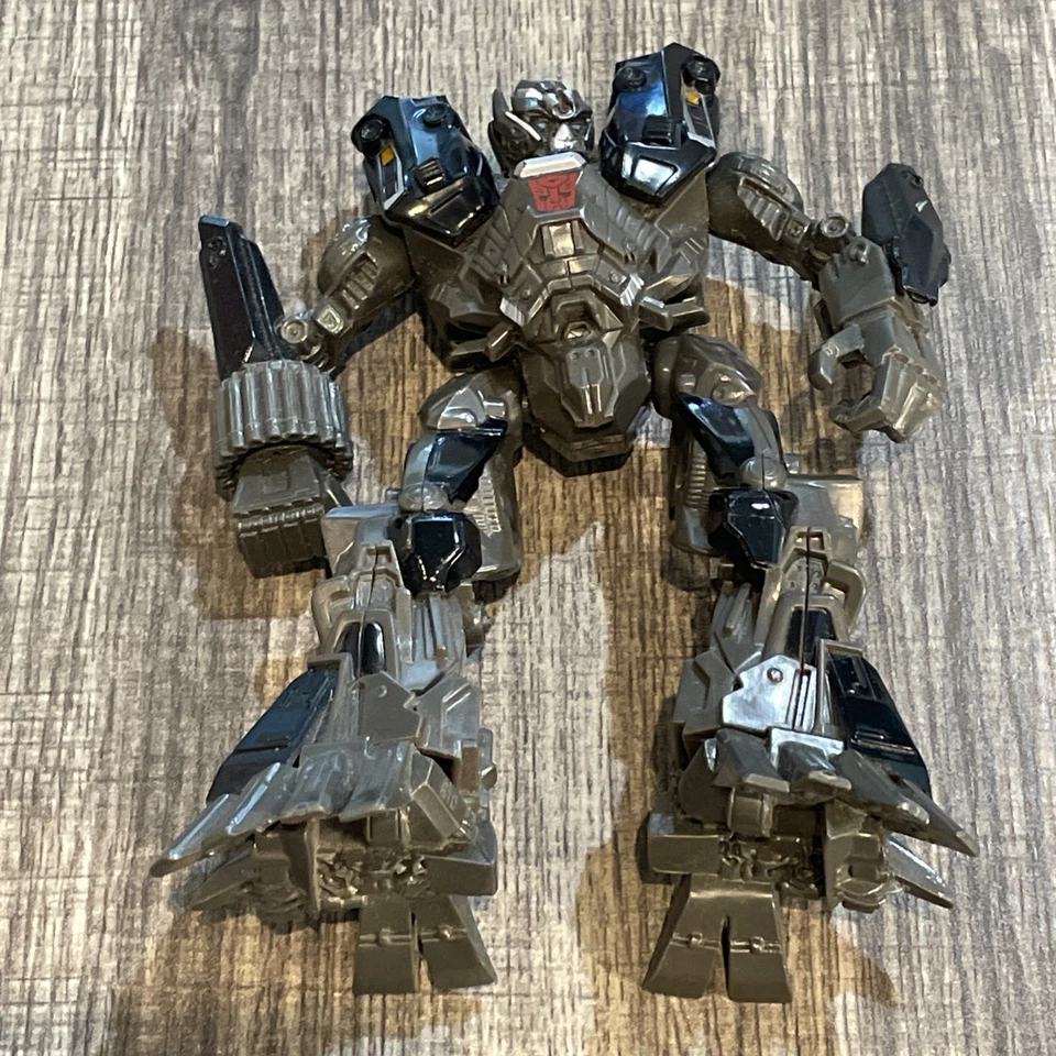 2011 Hasbro Transformers Dark of the Moon Ironhide Figure 6" - Image 1 of 4