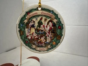 Ornamento Biancaneve Natale Disney attraverso gli anni 2005 nani in rilievo - Foto 1 di 3