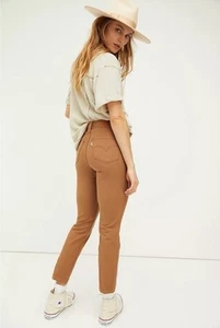 Levi’s Premium 724 Straight Leg Crop Utility Hose Toasted Coconut Brown 26 NEU - Bild 1 von 6