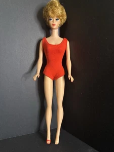Barbie Bubblecut Doll 1962 vintage - costume da bagno originale e tacco unico - made in Japan - Foto 1 di 13