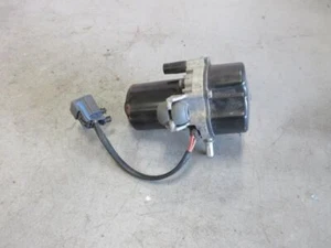 2018-2024 Jeep Wrangler 2.0L OEM Brake Booster Vacuum Pump 68338787 - Picture 1 of 5