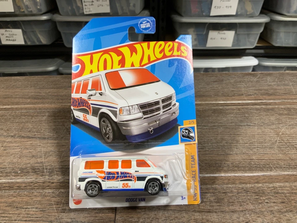 COLECCIÓN SUPER VAN PERSONALIZADA HOT WHEELS DODGE CARAVAN ACTUALIZADA 28/08/25 Foto 1 de 1