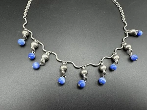 "Collar de cuentas colgantes de vidrio artístico azul tono plata extensible 14-17"" intrincado" - Imagen 1 de 10