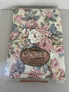 CACHET Flannel Backed Vinyl Tablecloth 52" × 90" OBLONG Flowers NEW Vintage - Picture 1 of 7