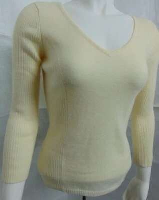 SUETER CASUAL PARA MUJER, MARCA: TAKEOUT, TALLA "S", COLOR CREMA. Foto 1 de 4