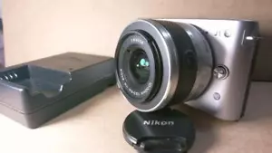 Nikon 1 J1 Nikon 1 NIKKOR 10-30mm f/3.5-5.6 VR Lens Digital SLR Silver Japan #02 - Picture 1 of 4