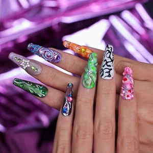 Drag Queen | Press on nails|Handcrafted with Mastery |New Trend for Fashiona - Picture 1 of 8