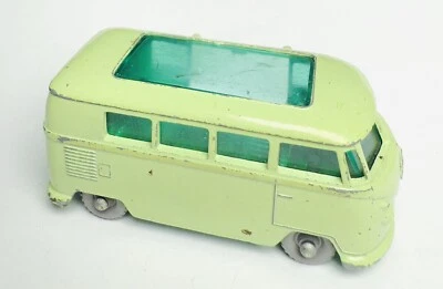 Autobús vintage años 60 Lesney Matchbox #34 Volkswagen Caravette ruedas grises verde Foto 1 de 4
