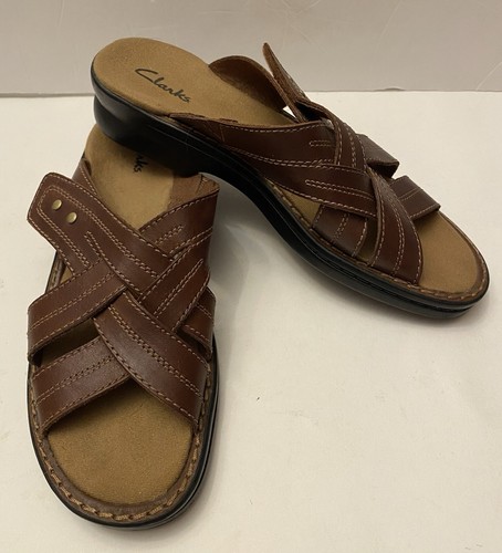 Sandali Clarks in pelle marrone da donna taglia 8 M slip on regolabili usati in ottime condizioni