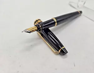 Waterman Expert Fountain Pen, Gloss Black with 23k GT, DuoM Nib+converter - Picture 1 of 14