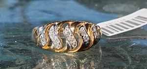 Anillo en forma de cúpula de corte redondo de diamante 10kt de oro amarillo macizo - Imagen 1 de 12