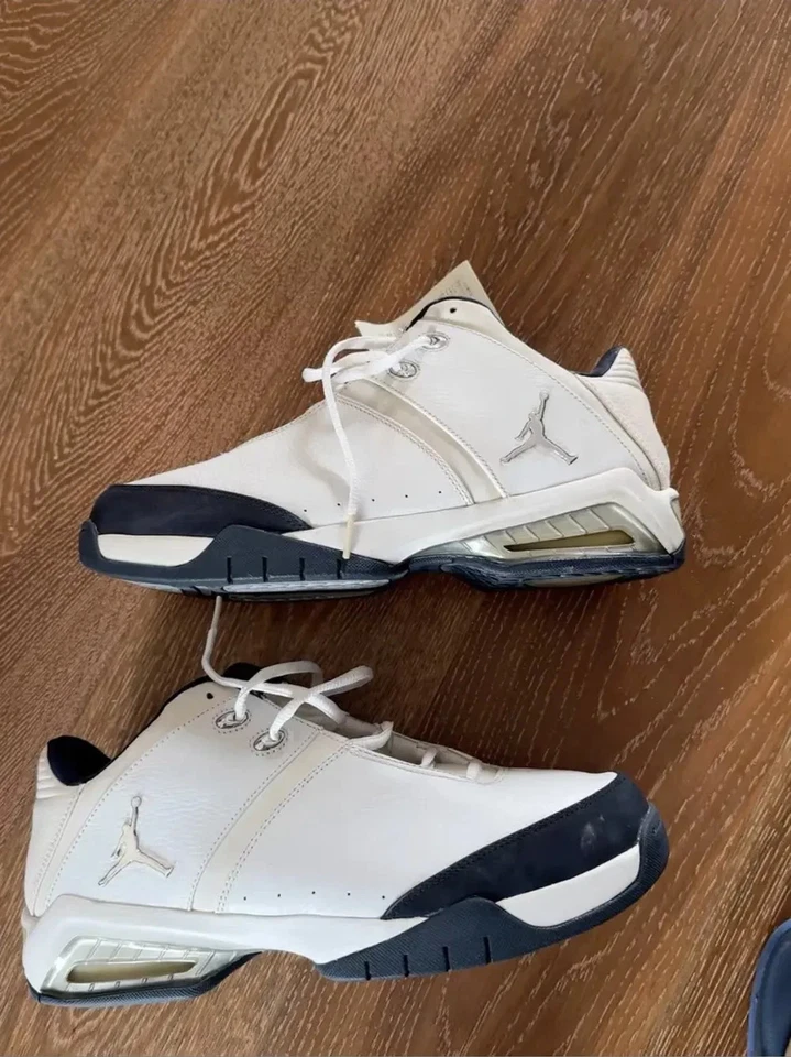 Jesse Pinkman Jordan Reign Team Low Vintage 2006 White Size 10 - Image 1 of 4