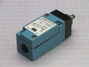 HONEYWELL LSV5A MICROSWITCH T262175 - Picture 1 of 4