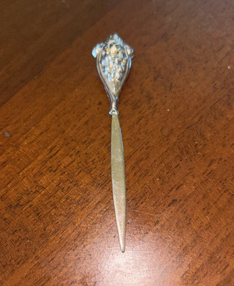 Floral Sterling Silver Hors D’oeuvre pick - Image 1 of 2