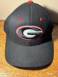 Zephyr schwarz University of Georgia Logo Mütze tailliert, 6-7/8" - Bild 1 von 7
