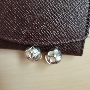 LOUIS VUITTON / Cufflinks and Leather Case / No Box - Picture 1 of 5