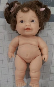JC Toys Berenguer nuovo con scatola Lots To Love Baby Steps Happy Hallie bambola 10" vinile HTF - Foto 1 di 6