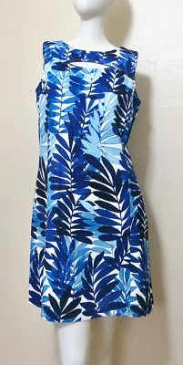 Vestido recto sin mangas con textura azul abstracto de Gabby Skye 8 Foto 1 de 4